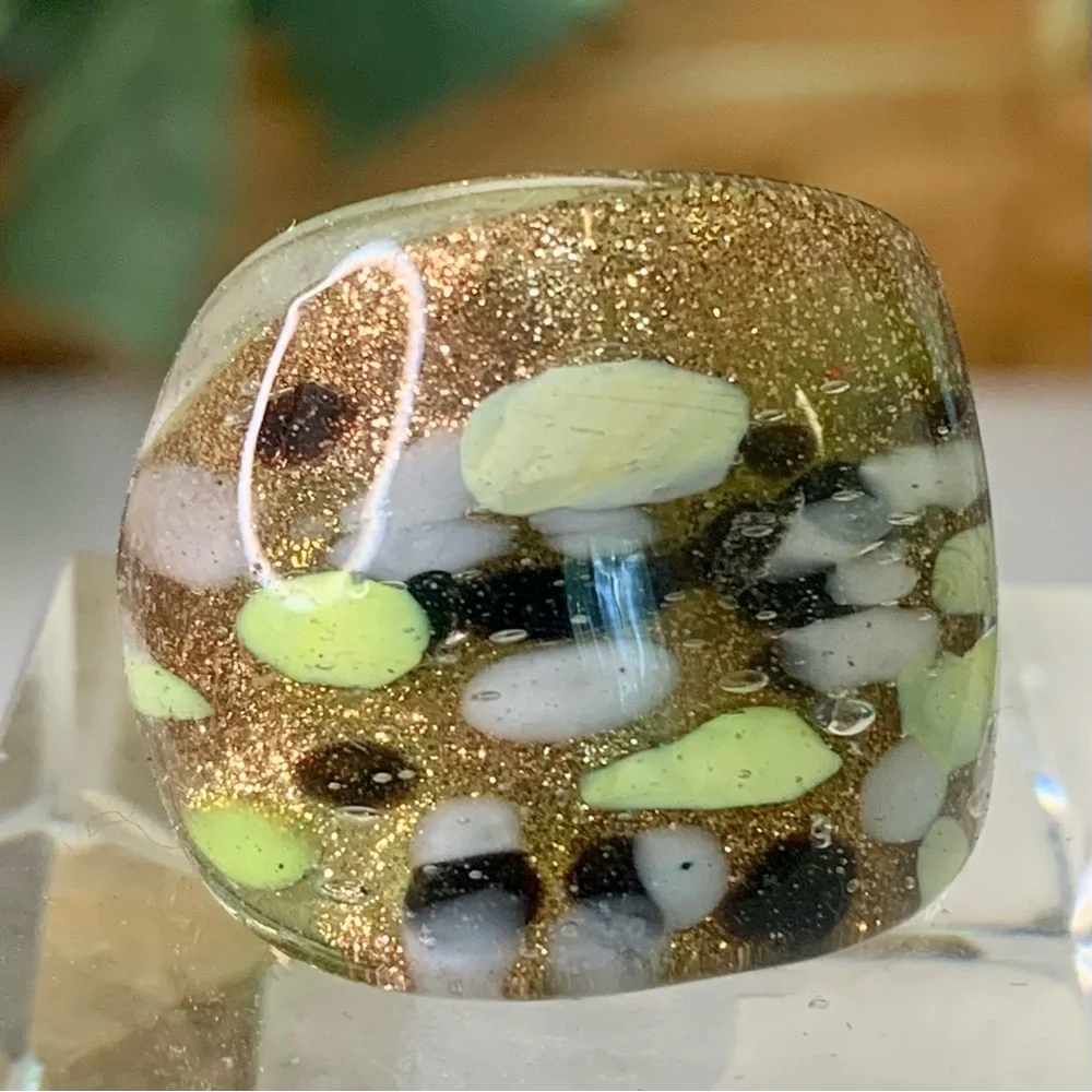 VTG Murano Style Art Glass Hand Blown Gold Foil Lampwork Confetti Dome Ring SZ 7